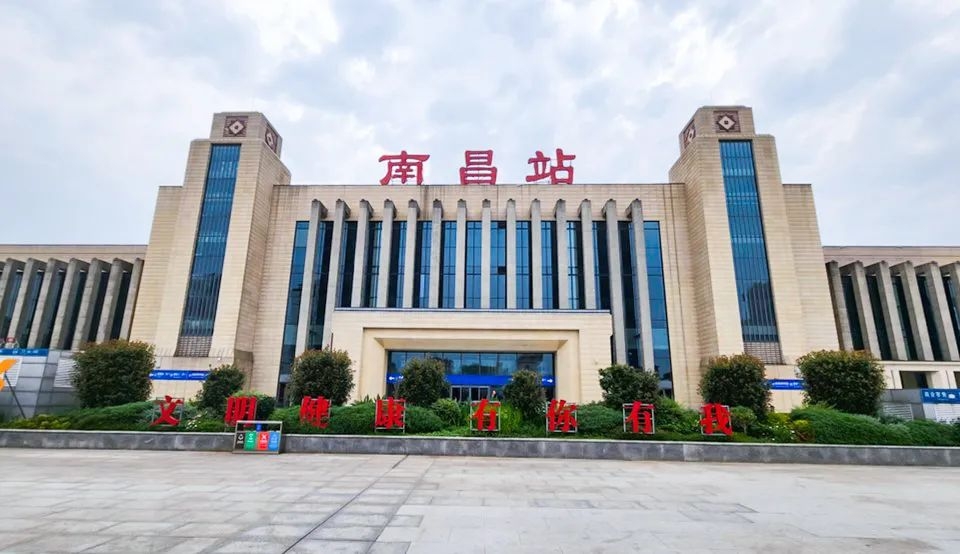 板川超性能集成灶即將登錄四大重點高鐵樞紐,霸屏金九銀十黃金季 板川超性能集成灶即將登錄四大重點高鐵樞紐,霸屏金九銀十黃金季