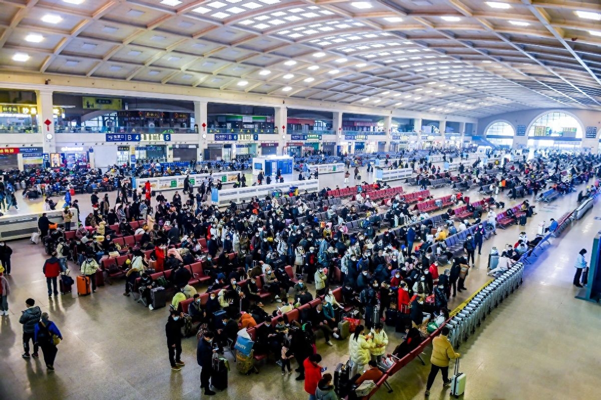 搶占未來巨量先機!板川超性能集成灶高鐵廣告正式上線武漢漢口站! 搶占未來巨量先機!板川超性能集成灶高鐵廣告正式上線武漢漢口站!