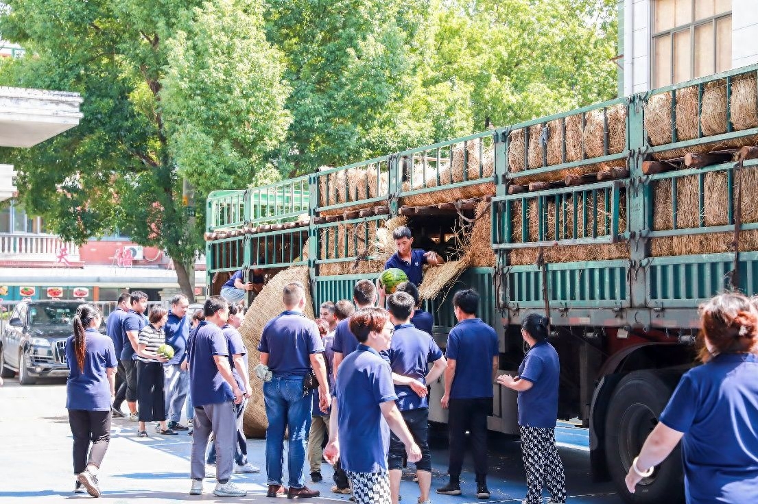 情滿中秋 愛在板川|板川電器為全體員工發放中秋福利 情滿中秋 愛在板川|板川電器為全體員工發放中秋福利