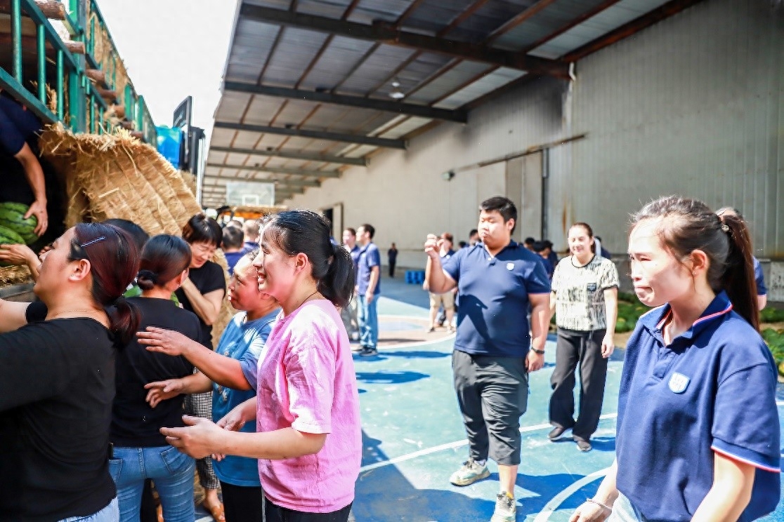 情滿中秋 愛在板川|板川電器為全體員工發放中秋福利 情滿中秋 愛在板川|板川電器為全體員工發放中秋福利