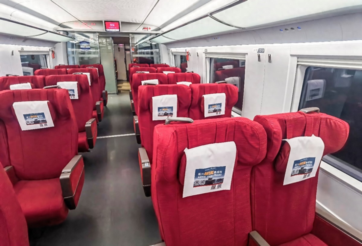 板川超性能集成灶沈陽局列車廣告上線！貫通東、西、北三大核心都市圈！