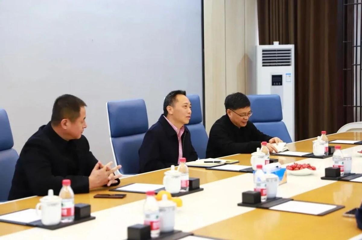 嵊州市人大常委會一行蒞臨板川電器深度調(diào)研考察，共促企業(yè)提質(zhì)增速！