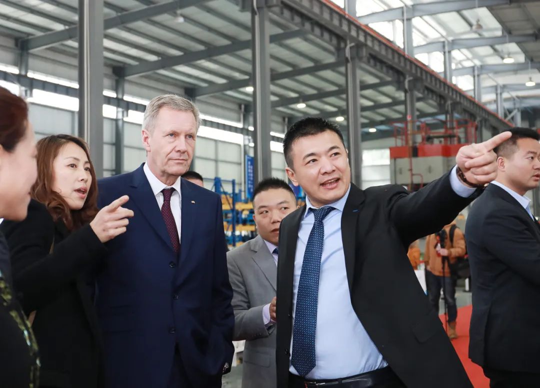 板川國際化發(fā)展路線行穩(wěn)致遠(yuǎn)，持續(xù)拓寬國際視野！