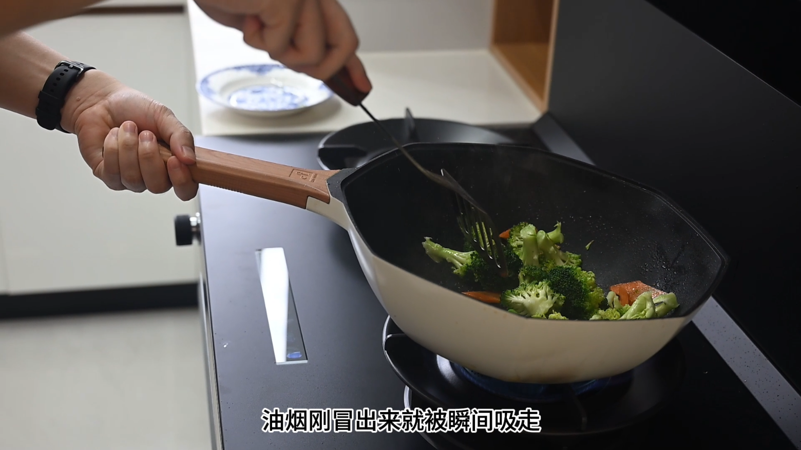 【冠軍家的新廚房】一個(gè)月深度體驗(yàn)：席岳峰為何鐘情板川KD1X？