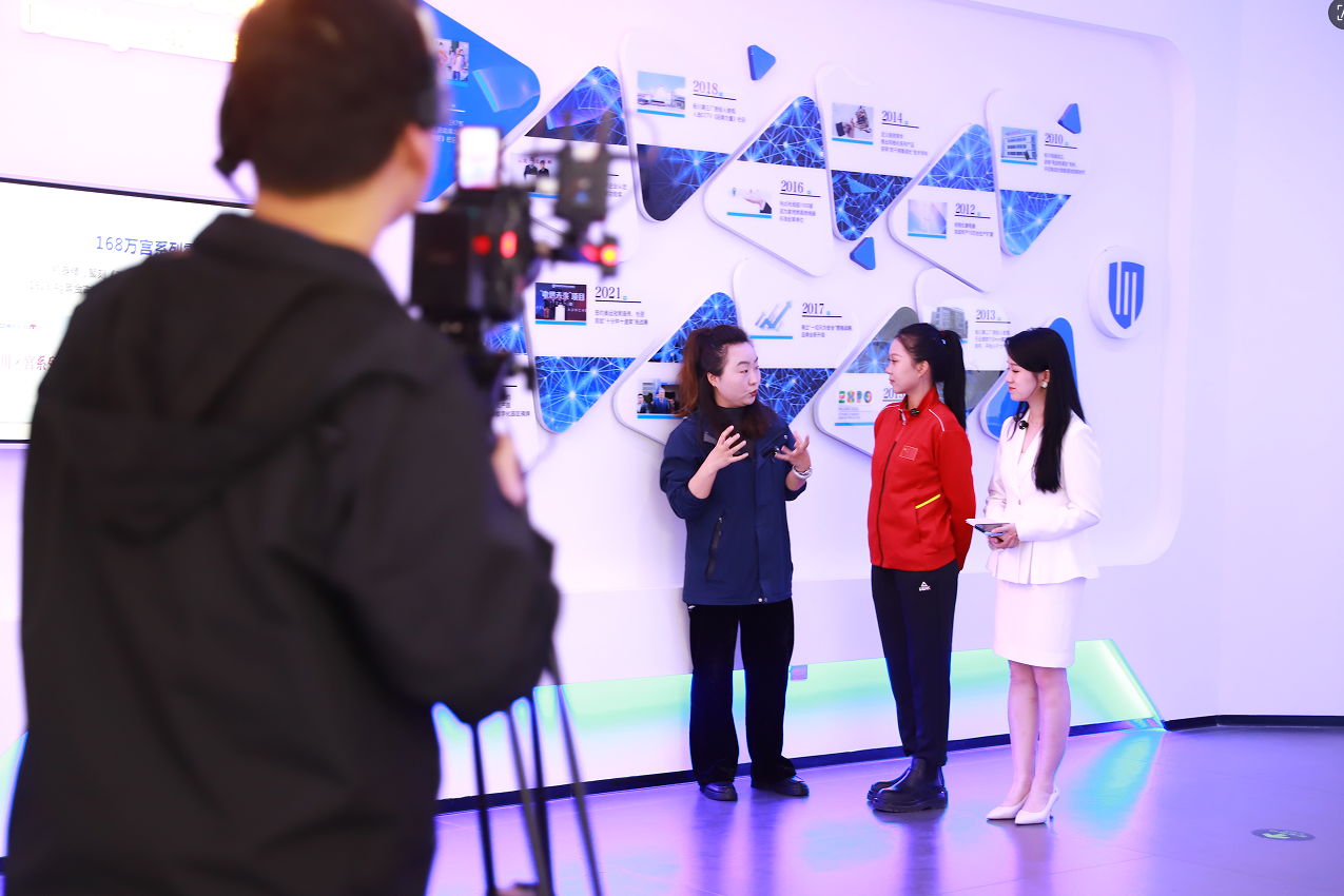 “冠軍品質，探秘板川”—— 冠軍潘婷領銜探廠板川，冠軍之夜圓滿收官！