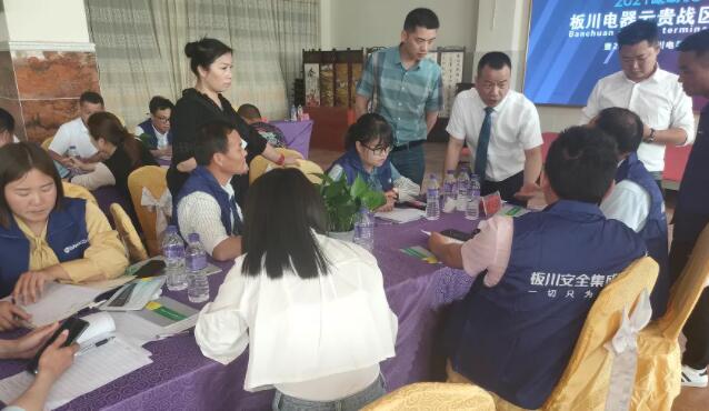 強(qiáng)化學(xué)習(xí)，打造銳利之師！