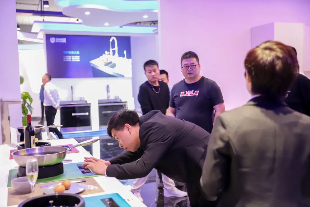 天貓優品到訪、中國質檢協會發聲，板川安全集成灶再獲行業認可