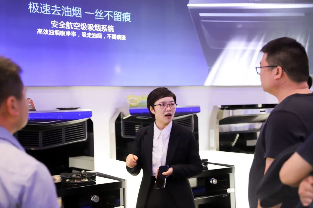 天貓優品到訪、中國質檢協會發聲，板川安全集成灶再獲行業認可